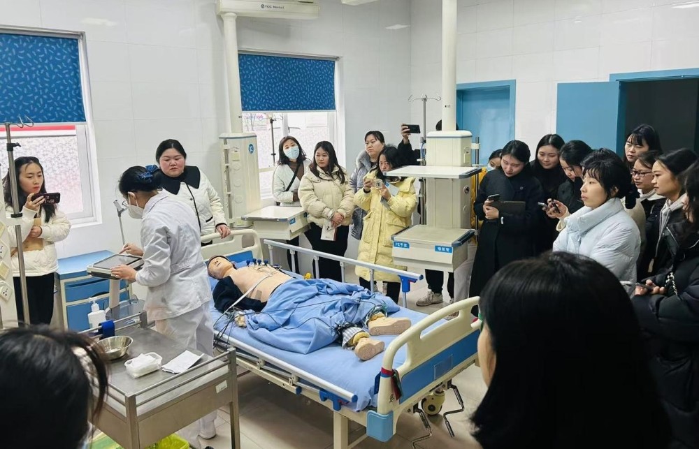 护理部.jpg